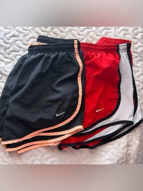 Nike Tempo Shorts Lot of 2 Women's Medium Black/Coral Black/Red